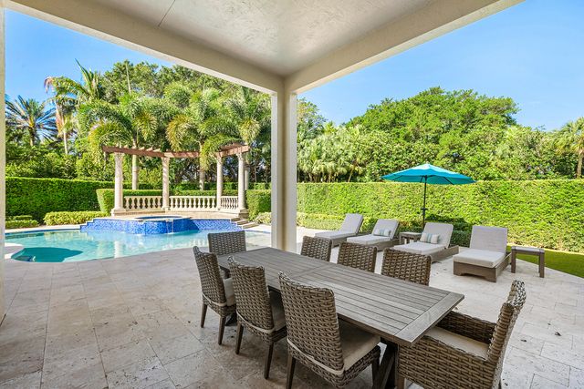 8927 Oakland Hills Drive, Delray Beach, FL 33446