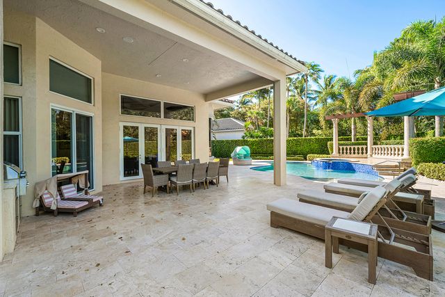 8927 Oakland Hills Drive, Delray Beach, FL 33446
