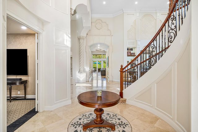 8927 Oakland Hills Drive, Delray Beach, FL 33446