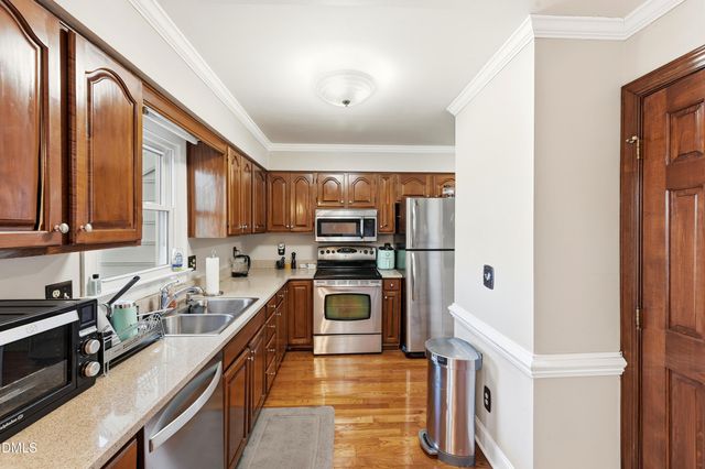 220 Kingsmill Road, Cary, NC 27511