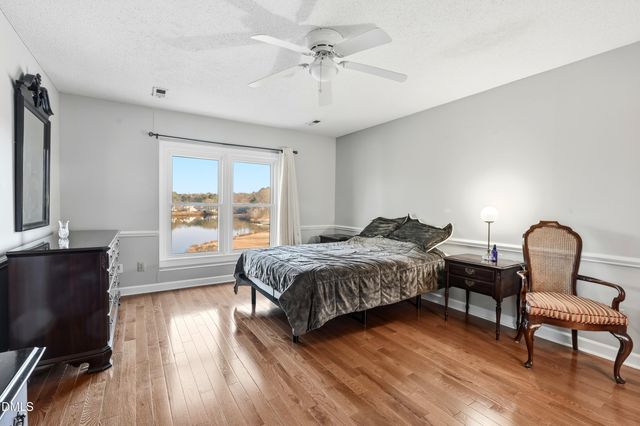 220 Kingsmill Road, Cary, NC 27511