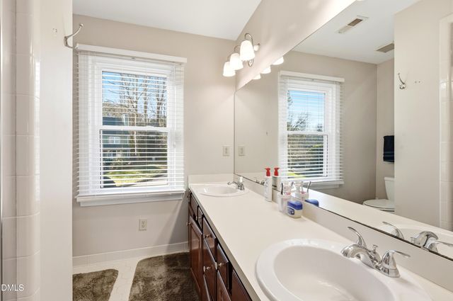 220 Kingsmill Road, Cary, NC 27511