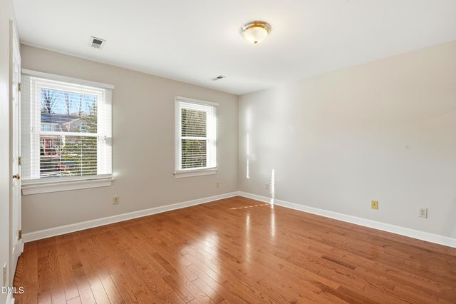 220 Kingsmill Road, Cary, NC 27511