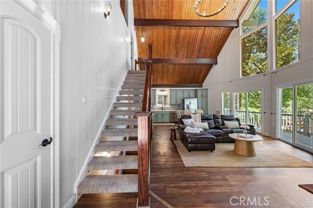 635 Grass Valley Drive, Lake Arrowhead, CA 92352