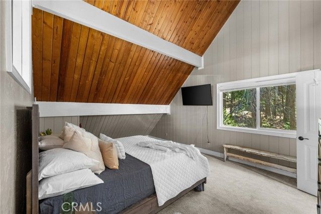 635 Grass Valley Drive, Lake Arrowhead, CA 92352