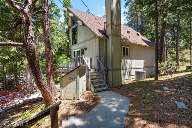 635 Grass Valley Drive, Lake Arrowhead, CA 92352