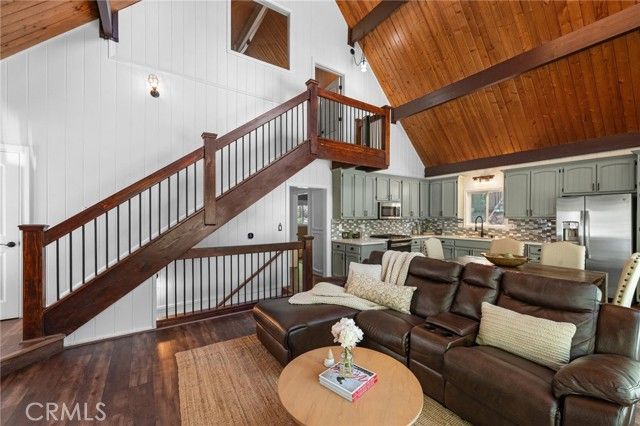 635 Grass Valley Drive, Lake Arrowhead, CA 92352