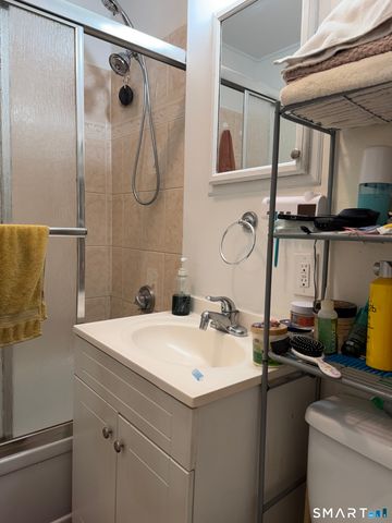 84 Lafayette Avenue, East Hartford, CT 06118