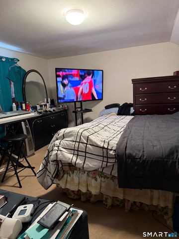 84 Lafayette Avenue, East Hartford, CT 06118