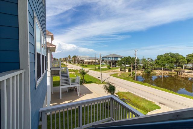809 Todville Road, Seabrook, TX 77586