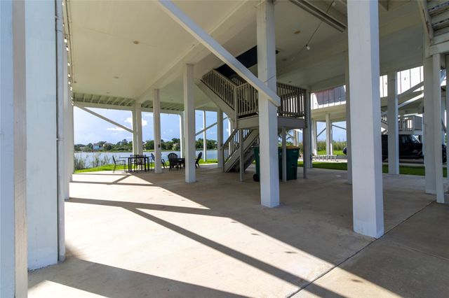809 Todville Road, Seabrook, TX 77586