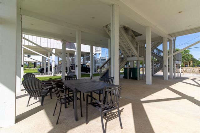 809 Todville Road, Seabrook, TX 77586
