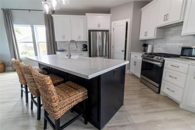 809 Todville Road, Seabrook, TX 77586