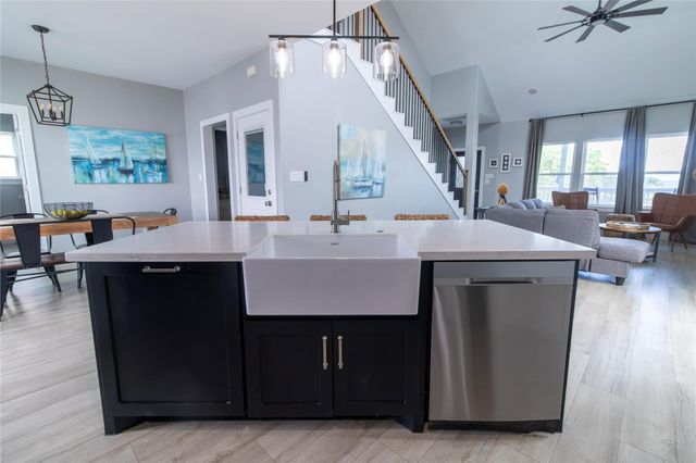 809 Todville Road, Seabrook, TX 77586