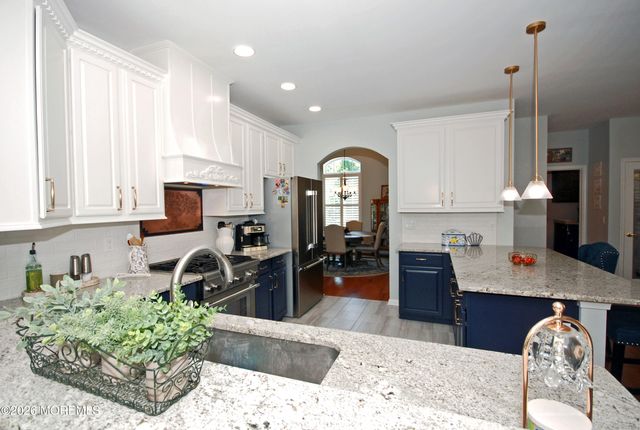 29 Mission Way, Barnegat, NJ 08005