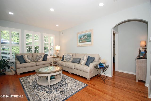 29 Mission Way, Barnegat, NJ 08005