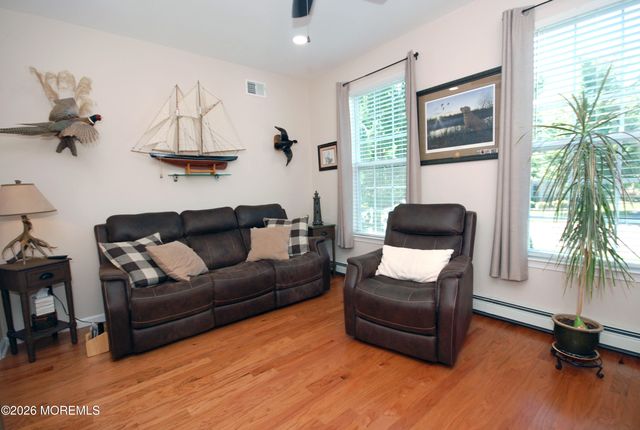 29 Mission Way, Barnegat, NJ 08005