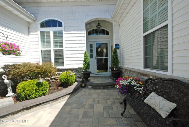 29 Mission Way, Barnegat, NJ 08005