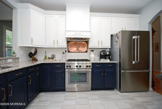 29 Mission Way, Barnegat, NJ 08005