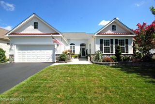 29 Mission Way, Barnegat, NJ 08005