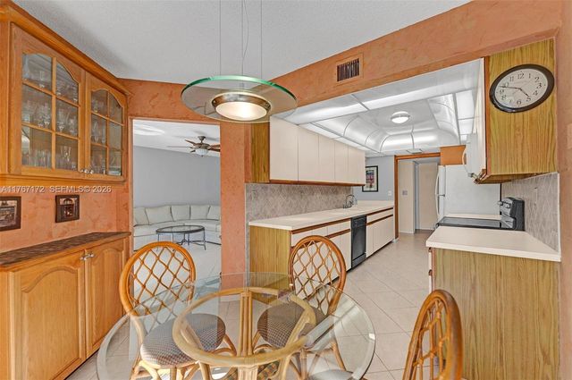 1470 Sheridan St 22C, Hollywood, FL 33020