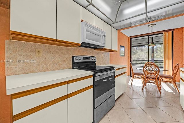 1470 Sheridan St 22C, Hollywood, FL 33020