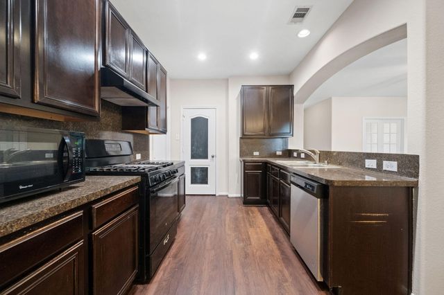 3027 Lockeridge Village Drive, Spring, TX 77386
