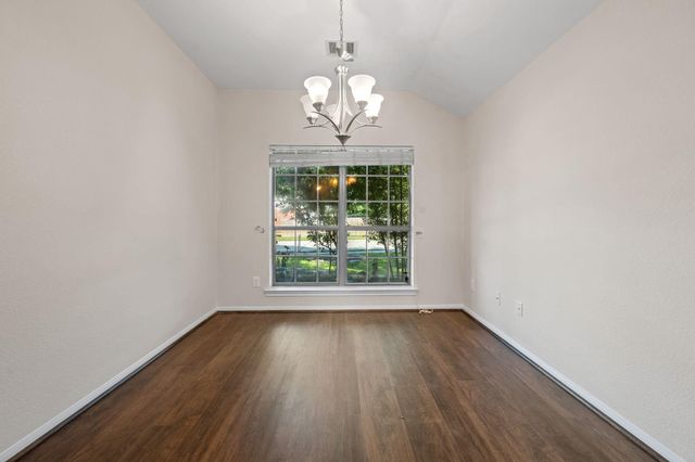 3027 Lockeridge Village Drive, Spring, TX 77386