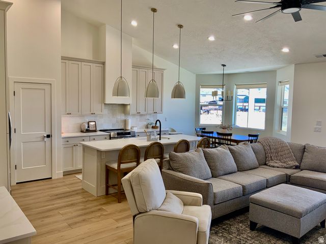 277 W 800 S, Monroe, UT 84754