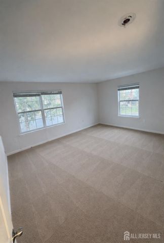 89 Albury Way, North Brunswick, NJ 08902