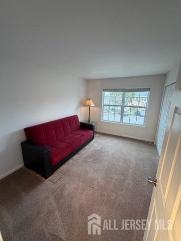 89 Albury Way, North Brunswick, NJ 08902