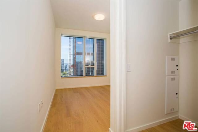 889 Francisco Street 2210, Los Angeles, CA 90017