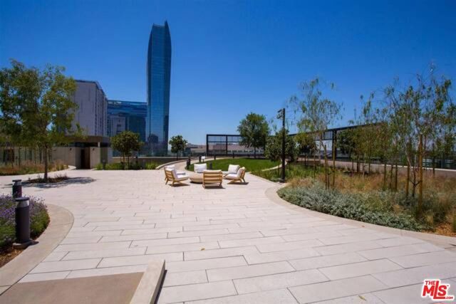 889 Francisco Street 2210, Los Angeles, CA 90017