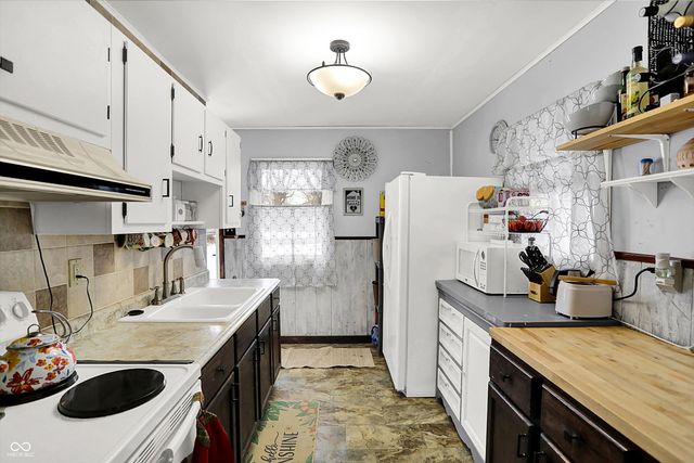 559 Parkway Street, Whiteland, IN 46184