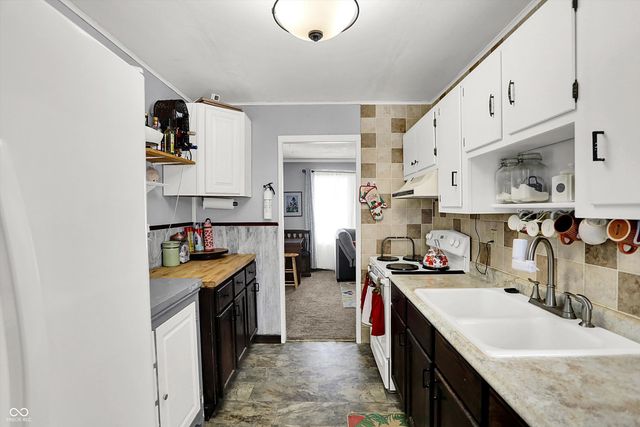 559 Parkway Street, Whiteland, IN 46184