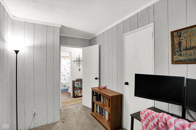 559 Parkway Street, Whiteland, IN 46184