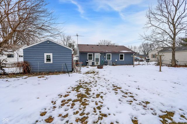 559 Parkway Street, Whiteland, IN 46184