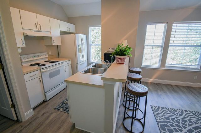 914 WATERSIDE DRIVE, Celebration, FL 34747