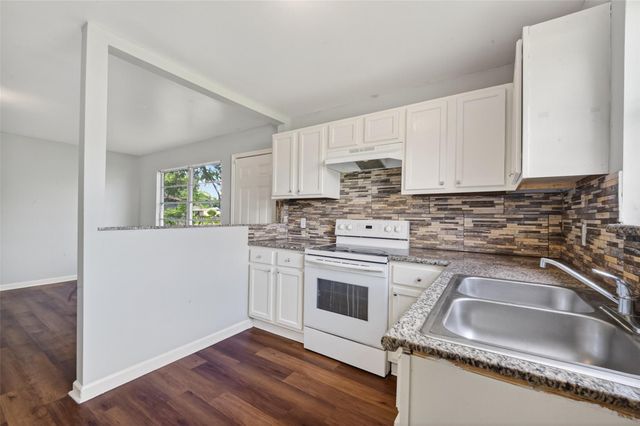 3918 Tavenor Lane, Houston, TX 77047