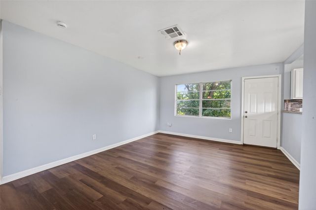 3918 Tavenor Lane, Houston, TX 77047