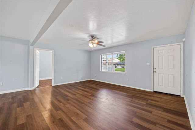 3918 Tavenor Lane, Houston, TX 77047
