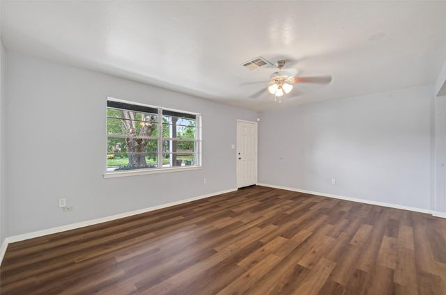 3918 Tavenor Lane, Houston, TX 77047