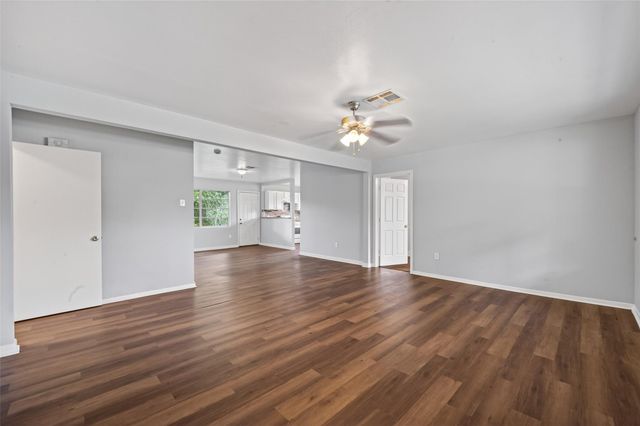 3918 Tavenor Lane, Houston, TX 77047