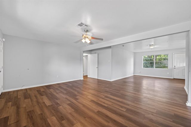 3918 Tavenor Lane, Houston, TX 77047