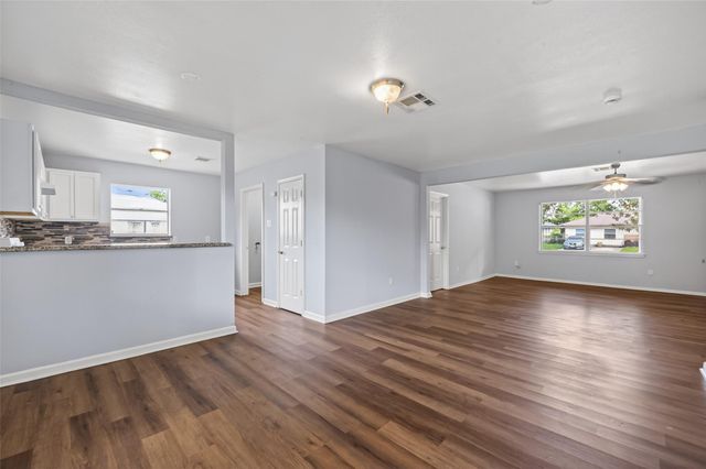 3918 Tavenor Lane, Houston, TX 77047