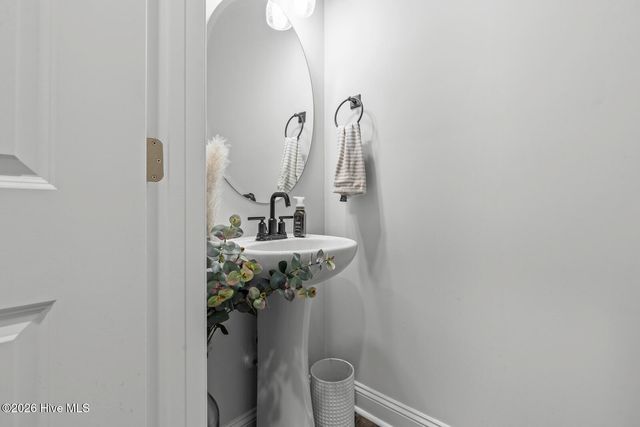 841 Tuscarora Trail, Jacksonville, NC 28546