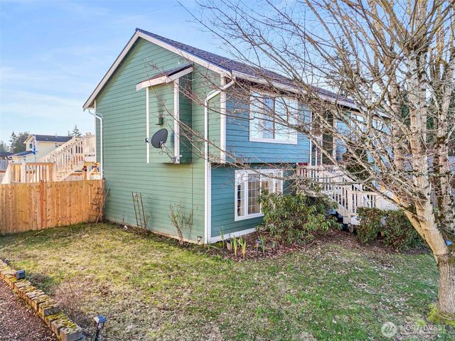9915 SE 235th Place, Kent, WA 98031