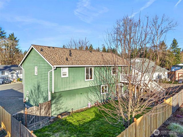 9915 SE 235th Place, Kent, WA 98031