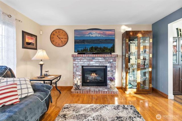 9915 SE 235th Place, Kent, WA 98031