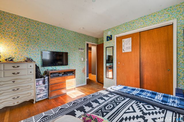 9 Milton Drive, Meriden, CT 06450